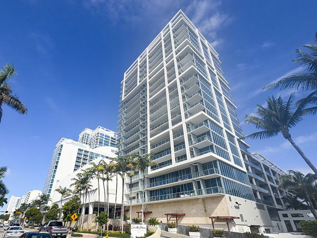 Carillon South Tower  photo 2